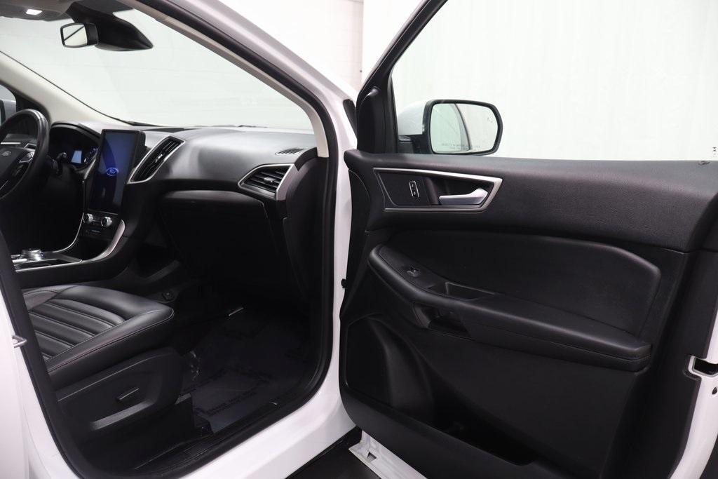 used 2024 Ford Edge car, priced at $27,995