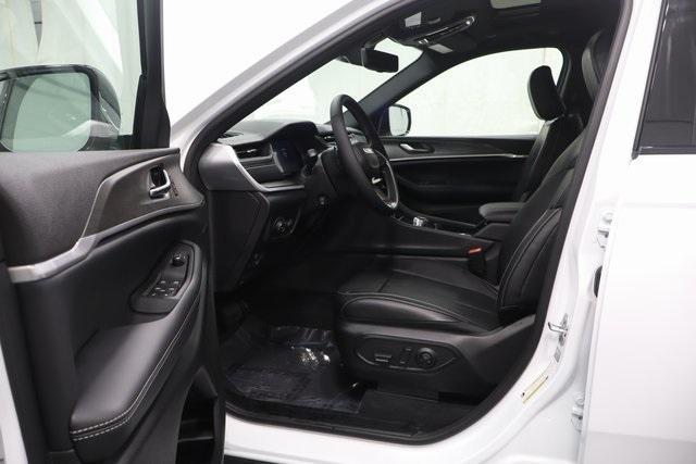 new 2025 Jeep Grand Cherokee L car, priced at $45,954