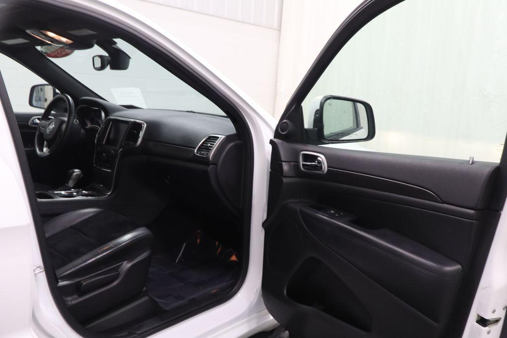 used 2018 Jeep Grand Cherokee car, priced at $18,245