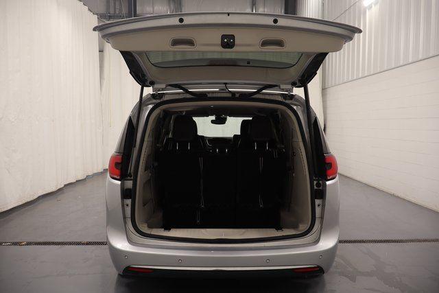 used 2024 Chrysler Pacifica car, priced at $27,561