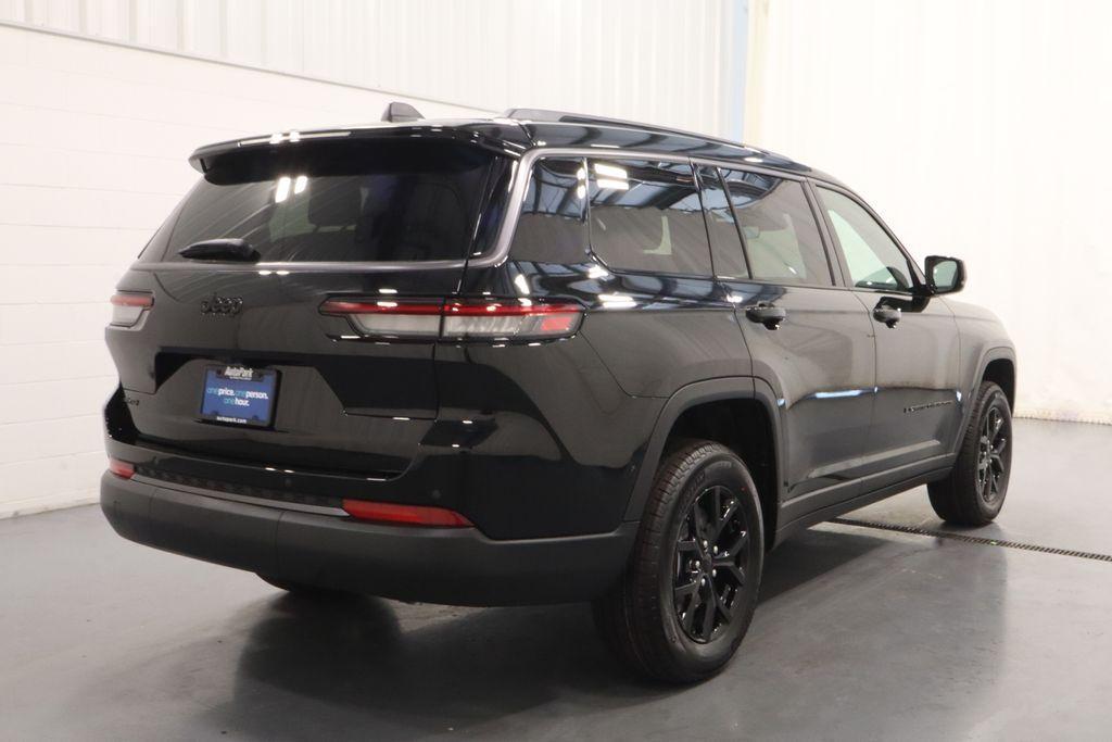 new 2026 Jeep Grand Cherokee L car, priced at $46,604