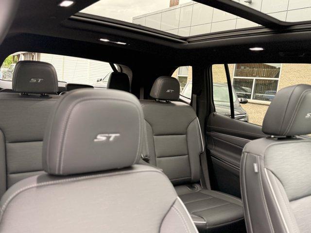 used 2025 Buick Enclave car, priced at $42,475