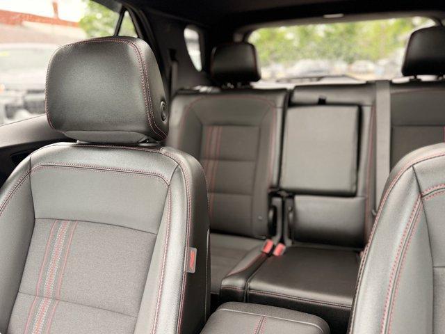 used 2024 Chevrolet Equinox car, priced at $29,900