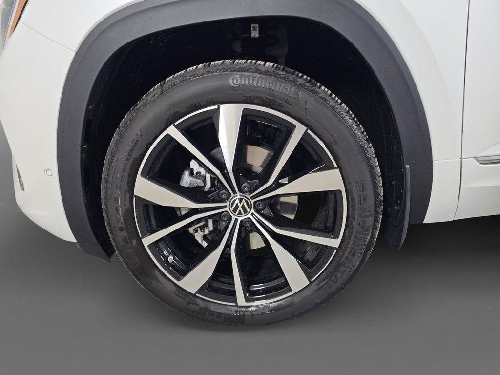 new 2026 Volkswagen Atlas car, priced at $54,591