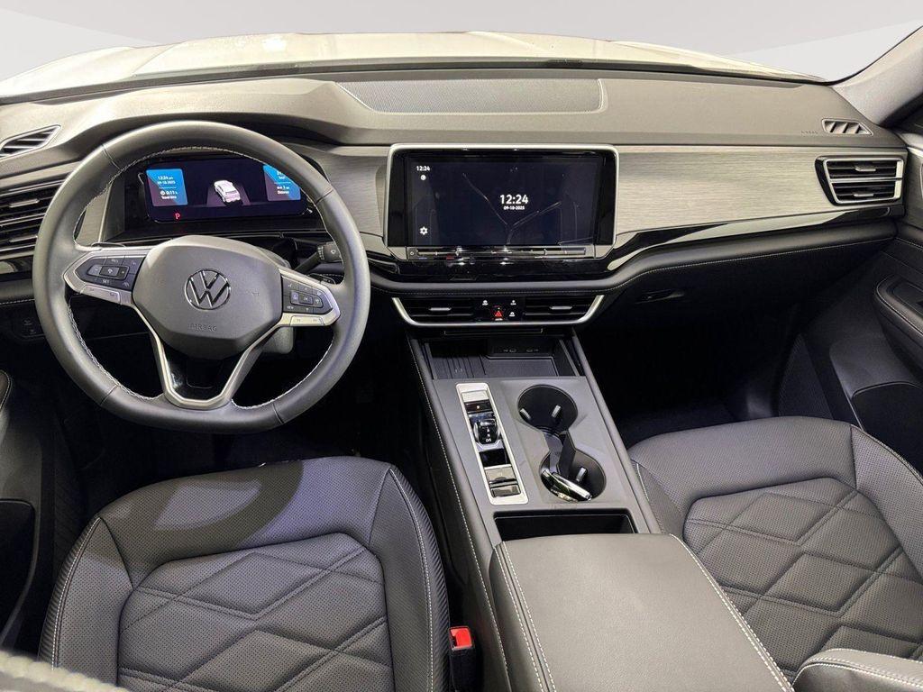 new 2026 Volkswagen Atlas Cross Sport car, priced at $39,044