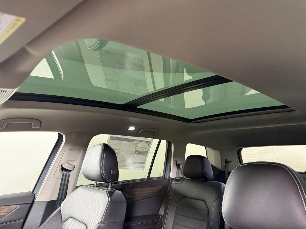 new 2026 Volkswagen Atlas car, priced at $50,276