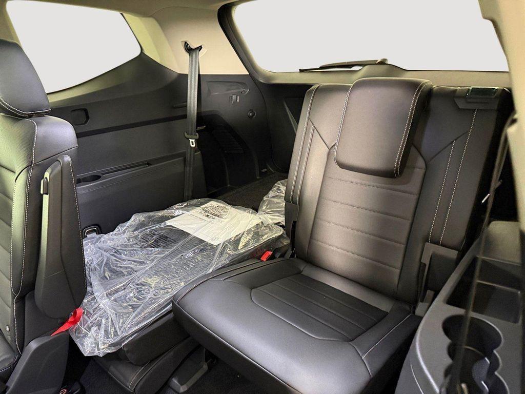 new 2026 Volkswagen Atlas car, priced at $48,371