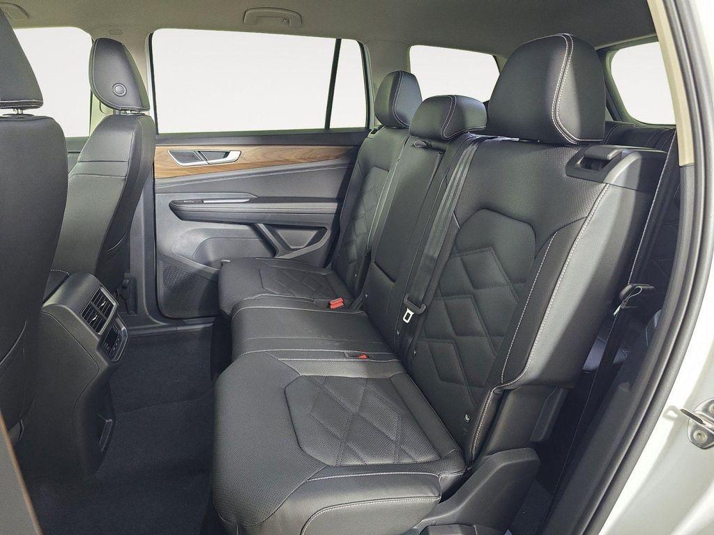 new 2026 Volkswagen Atlas car, priced at $40,741