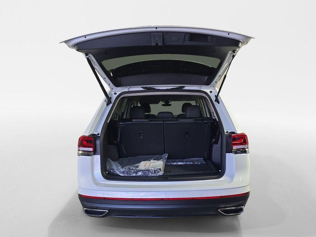 new 2026 Volkswagen Atlas car, priced at $40,741