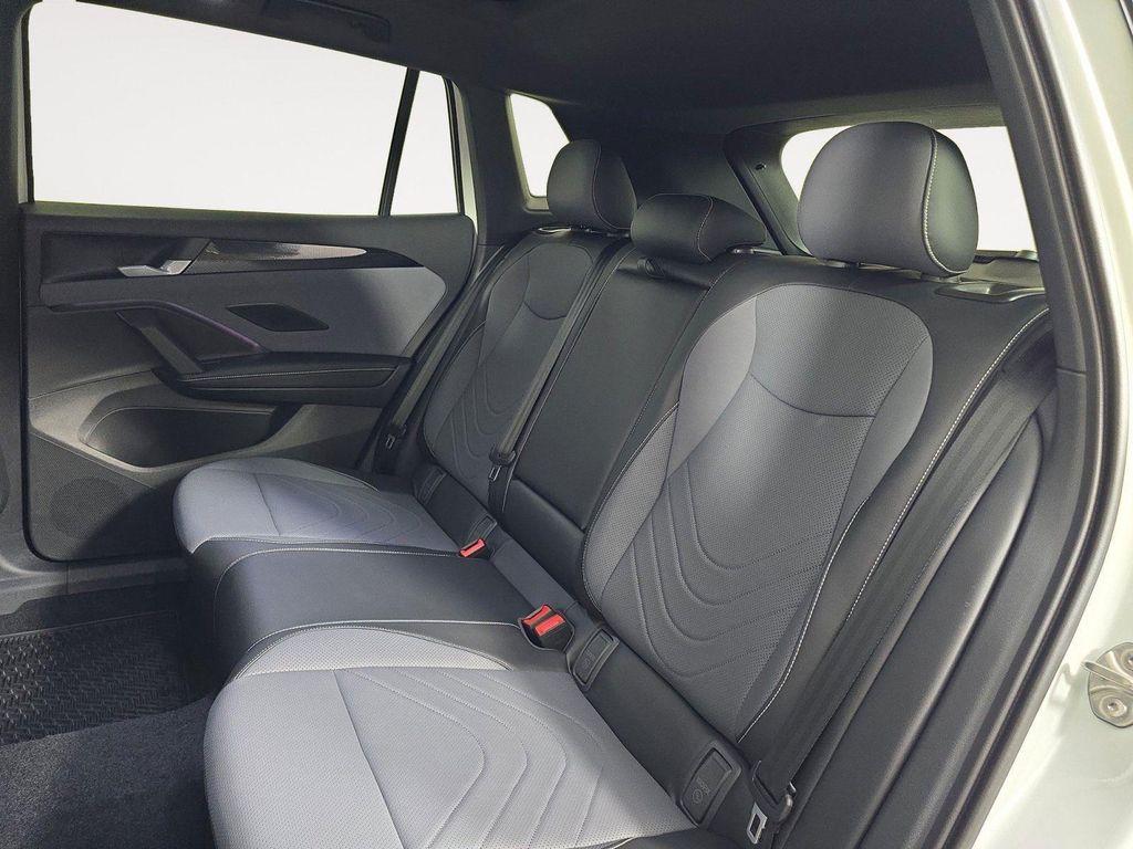 new 2026 Volkswagen Tiguan car, priced at $41,076