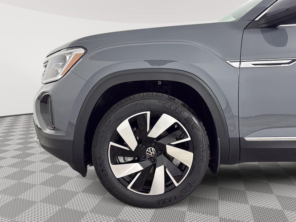 new 2026 Volkswagen Atlas Cross Sport car, priced at $47,562