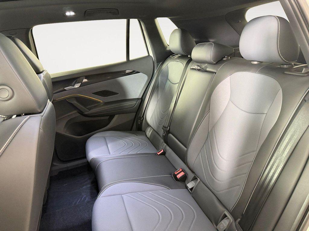 new 2026 Volkswagen Tiguan car, priced at $40,226