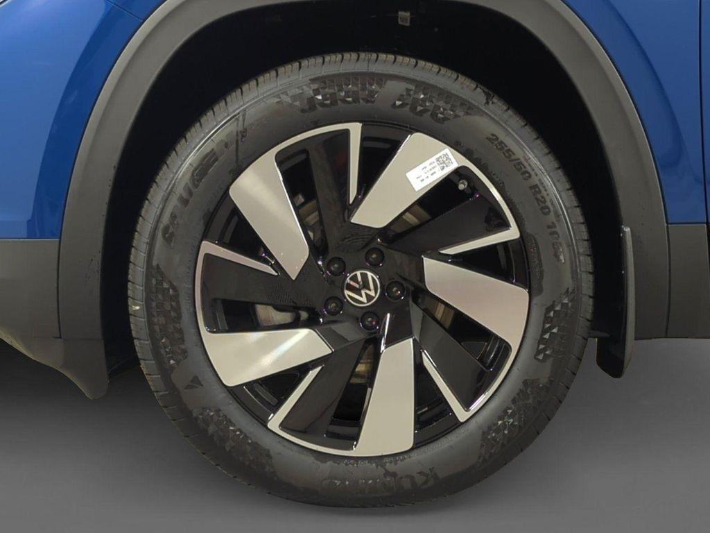 used 2025 Volkswagen Atlas Cross Sport car, priced at $41,897