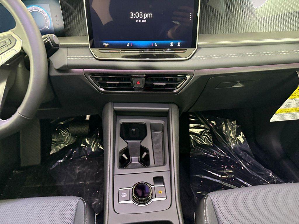 new 2025 Volkswagen Tiguan car, priced at $33,176