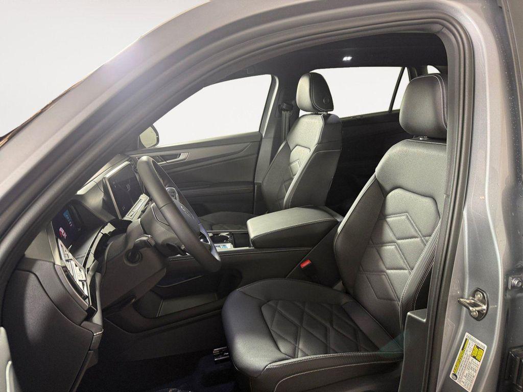 new 2026 Volkswagen Atlas Cross Sport car, priced at $46,246