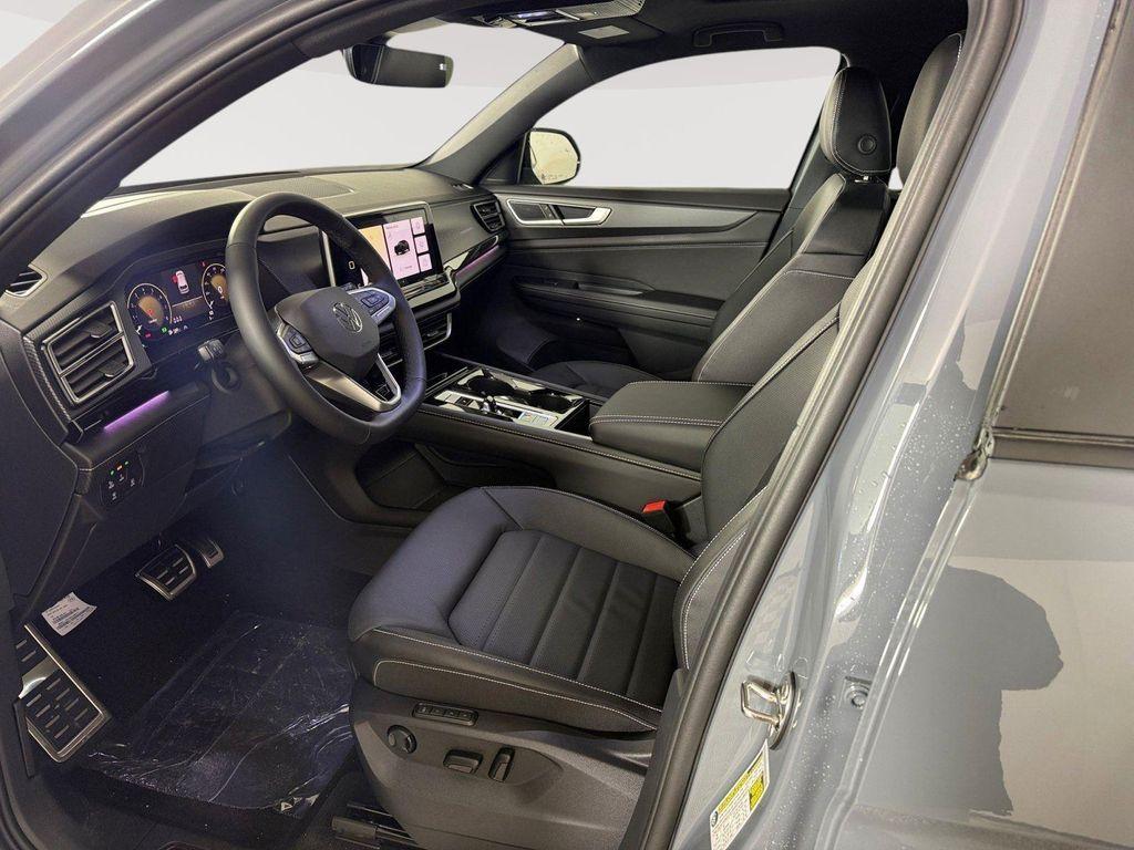 new 2026 Volkswagen Atlas Cross Sport car, priced at $49,446