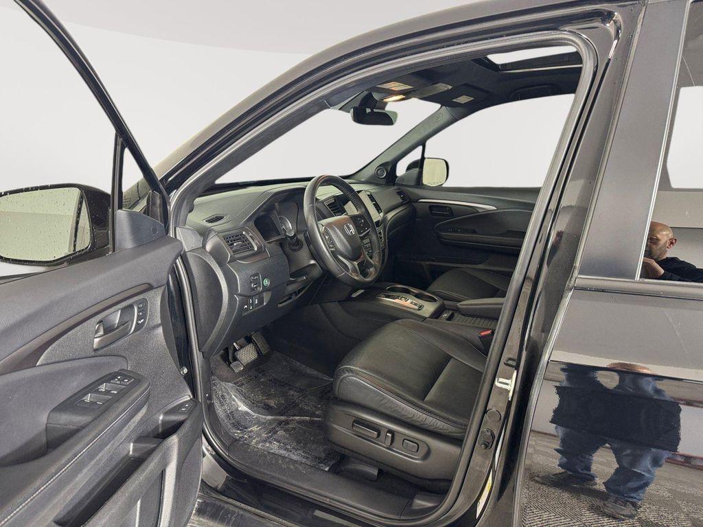 used 2023 Honda Passport car, priced at $31,694