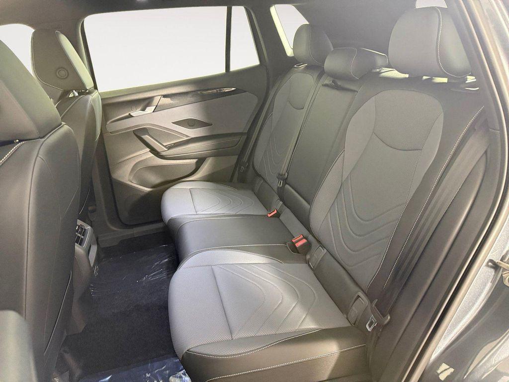 new 2026 Volkswagen Tiguan car, priced at $40,226