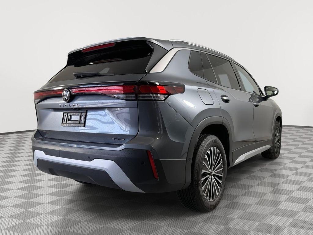 new 2026 Volkswagen Tiguan car, priced at $32,681