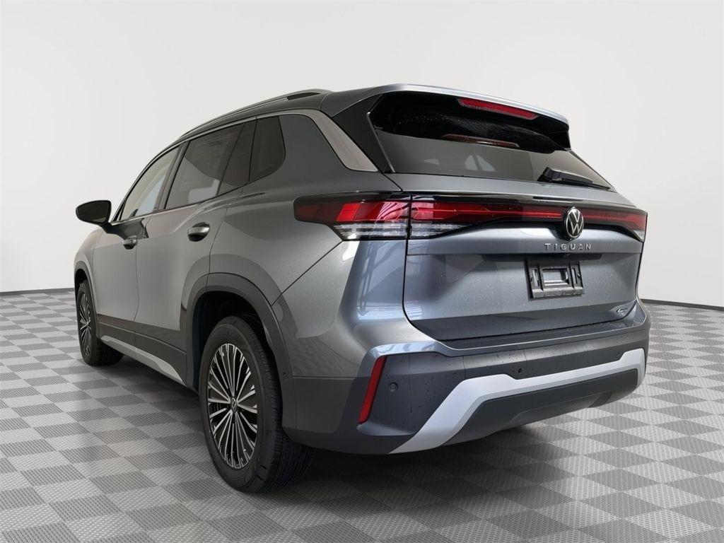 new 2026 Volkswagen Tiguan car, priced at $32,681