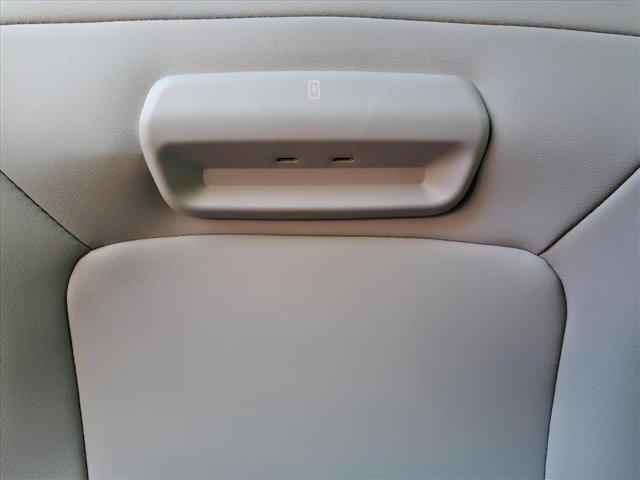 new 2025 Ford Expedition car, priced at $89,152