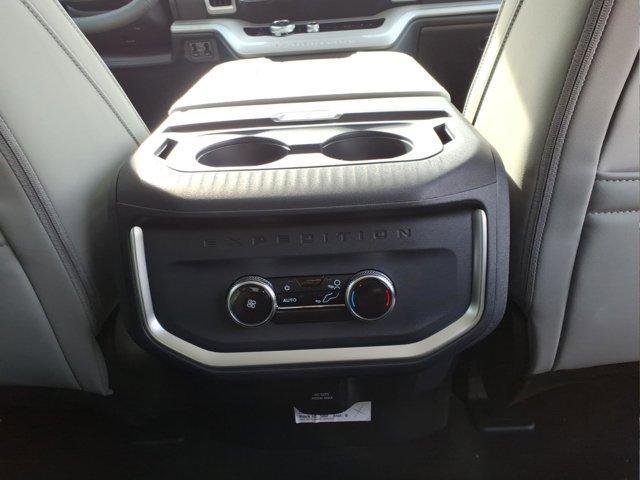 new 2026 Ford Expedition car, priced at $70,298