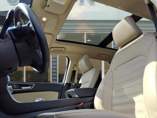 used 2024 Ford Edge car, priced at $29,411