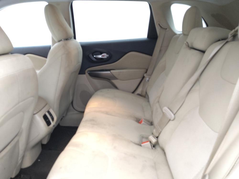 used 2020 Jeep Cherokee car, priced at $14,795