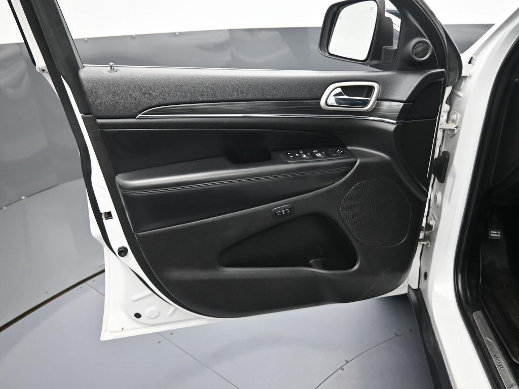 used 2019 Jeep Grand Cherokee car, priced at $13,994