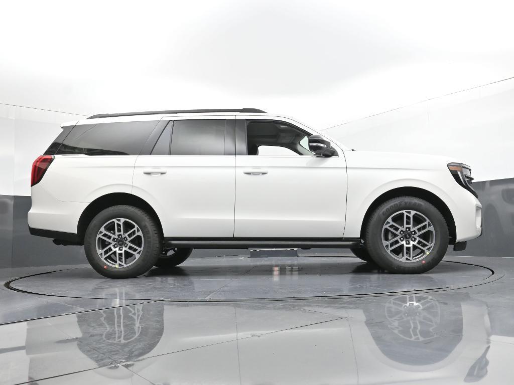 new 2025 Ford Expedition car, priced at $62,340