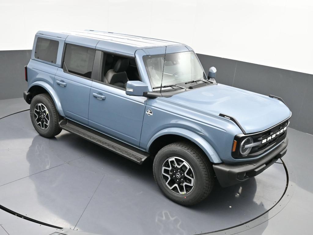 new 2025 Ford Bronco car, priced at $53,595
