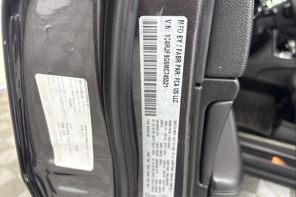 used 2021 Jeep Grand Cherokee car, priced at $28,995