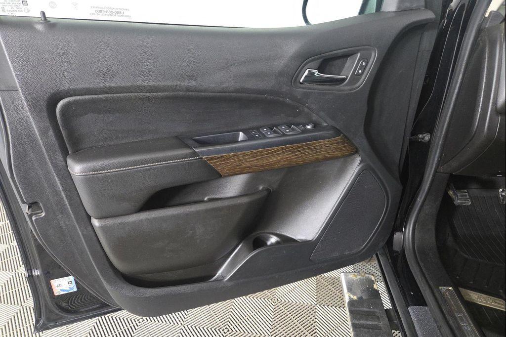 used 2020 GMC Canyon car, priced at $25,594