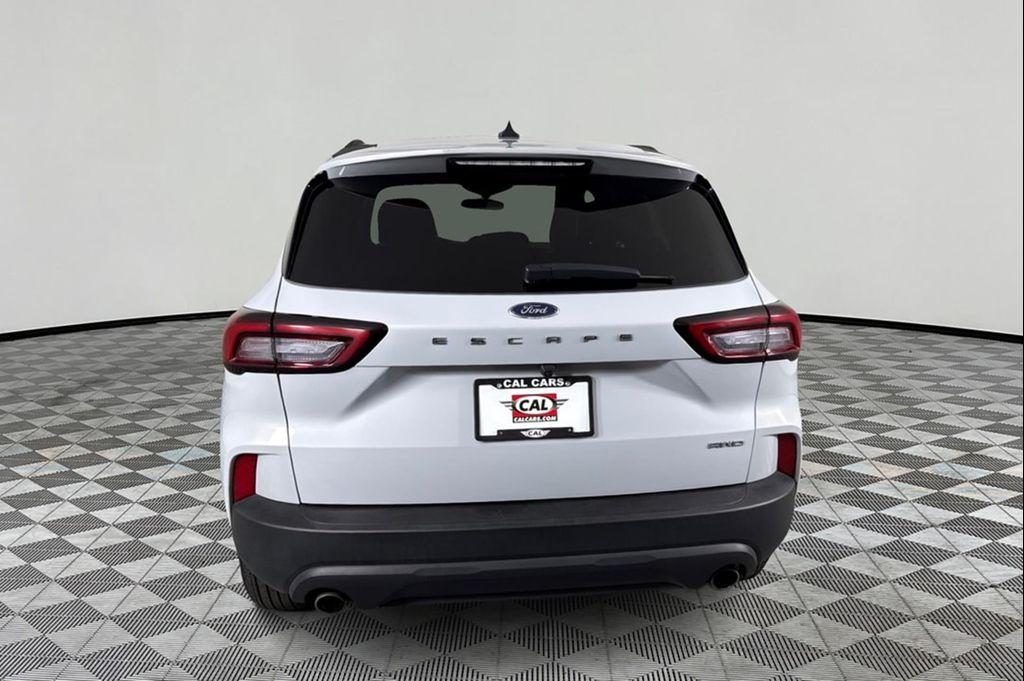 used 2025 Ford Escape car, priced at $26,995