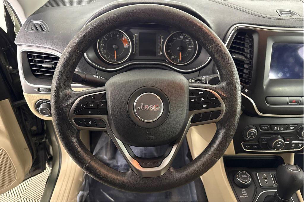 used 2019 Jeep Cherokee car, priced at $11,995
