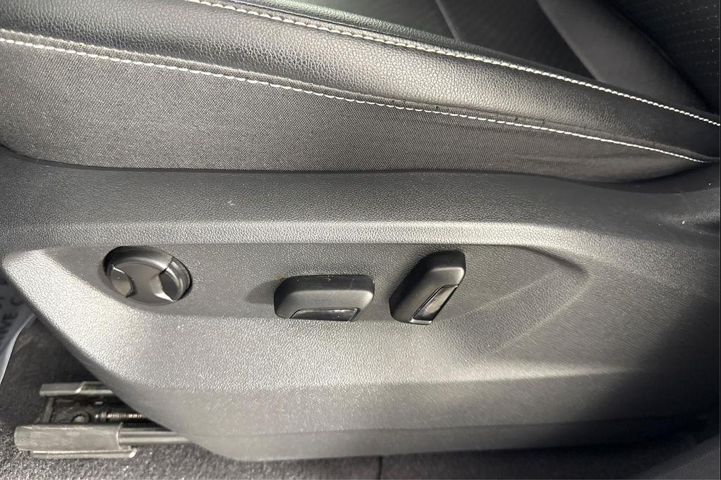 used 2022 Volkswagen Atlas car, priced at $27,995