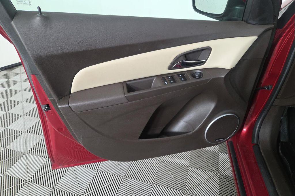 used 2013 Chevrolet Cruze car, priced at $8,995