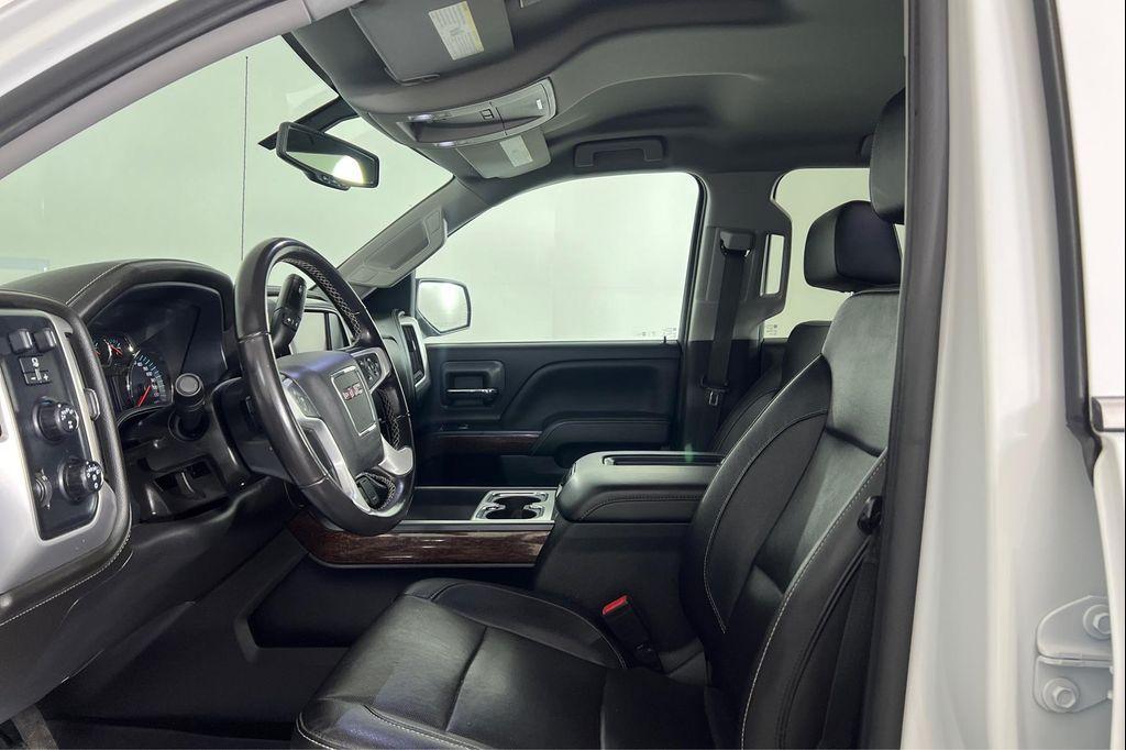 used 2018 GMC Sierra 1500 car, priced at $31,995