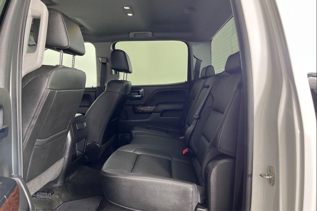 used 2018 GMC Sierra 1500 car, priced at $31,995