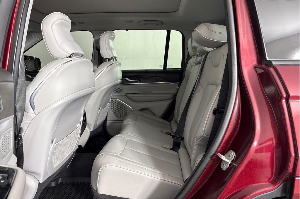 used 2023 Jeep Grand Cherokee car, priced at $38,995