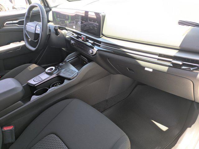 new 2026 Kia Sportage Hybrid car, priced at $31,305