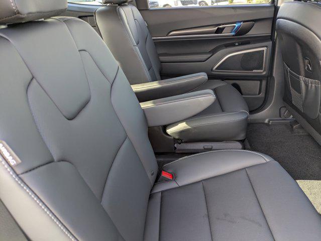new 2025 Kia Telluride car, priced at $40,240