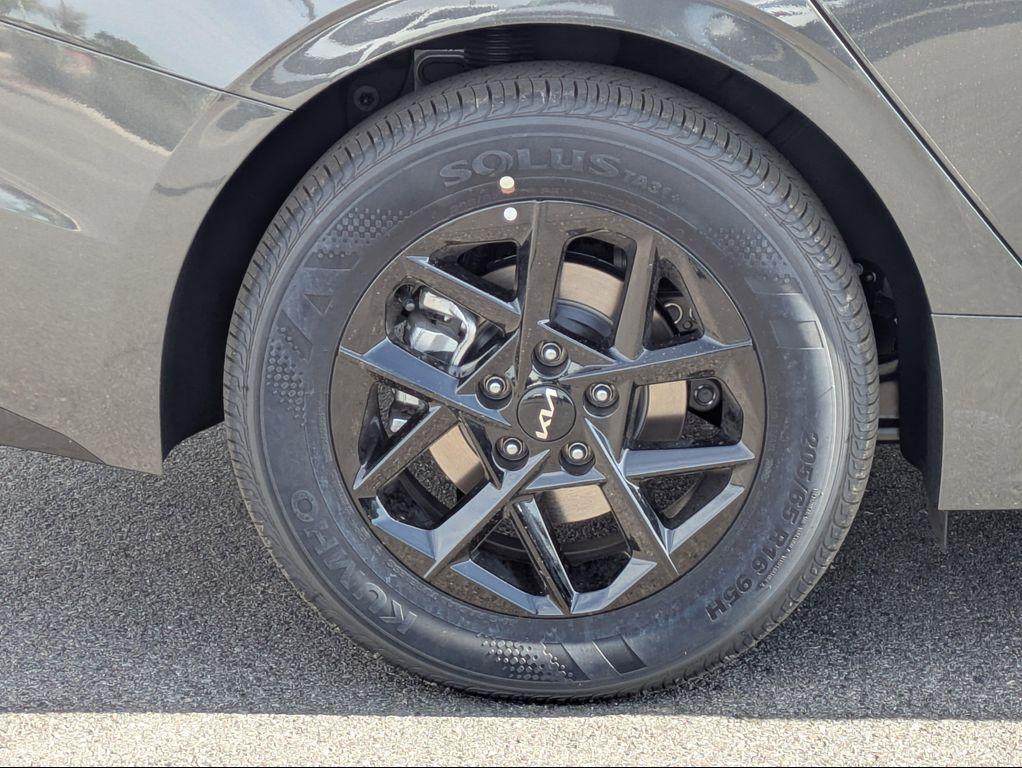 new 2026 Kia K5 car, priced at $28,597