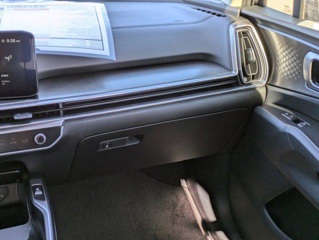 new 2025 Kia Sorento Plug-In Hybrid car, priced at $44,000