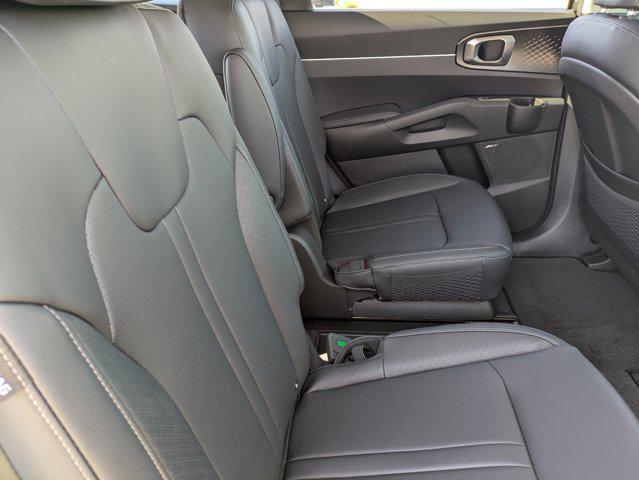 new 2026 Kia Sorento Hybrid car, priced at $39,945