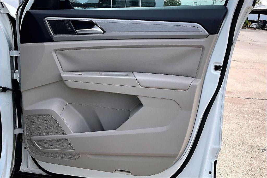 used 2019 Volkswagen Atlas car, priced at $13,694