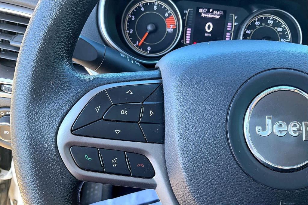 used 2019 Jeep Cherokee car, priced at $7,975