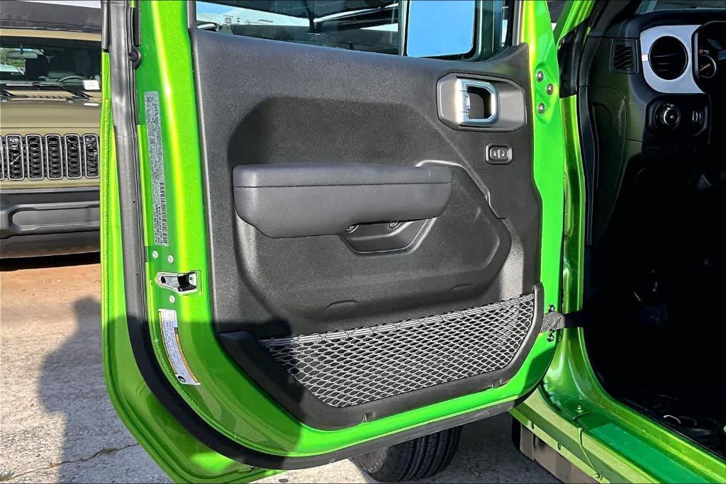 new 2026 Jeep Wrangler car, priced at $36,875