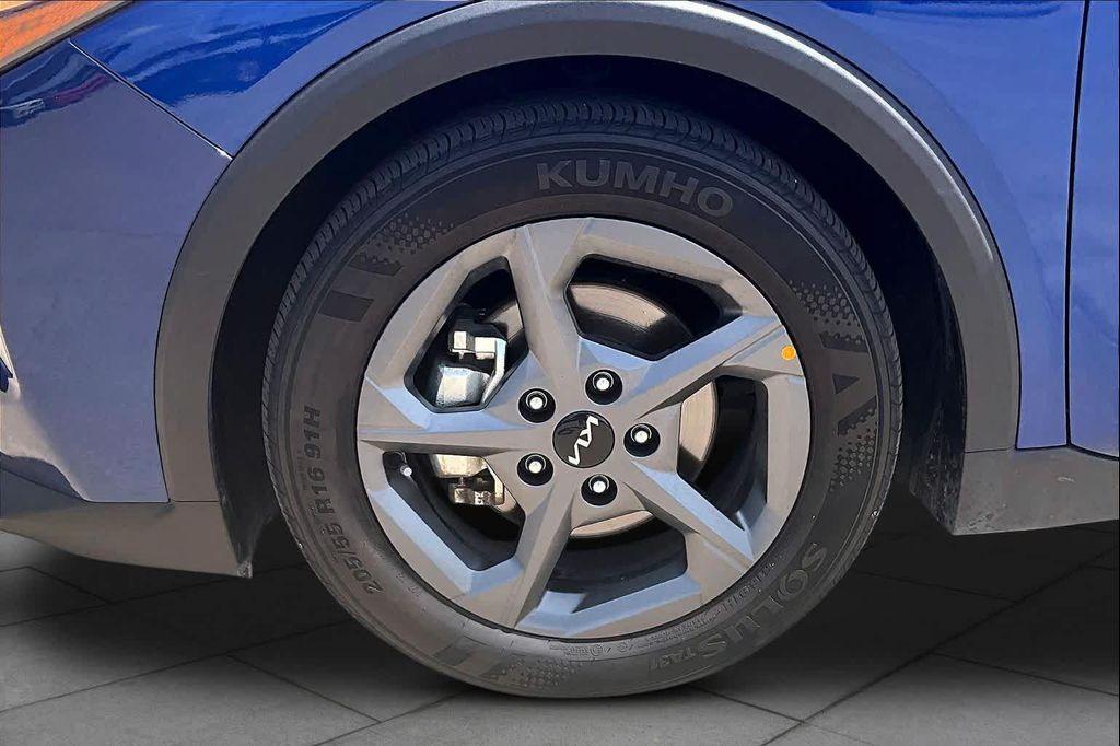 used 2025 Kia K4 car, priced at $21,535