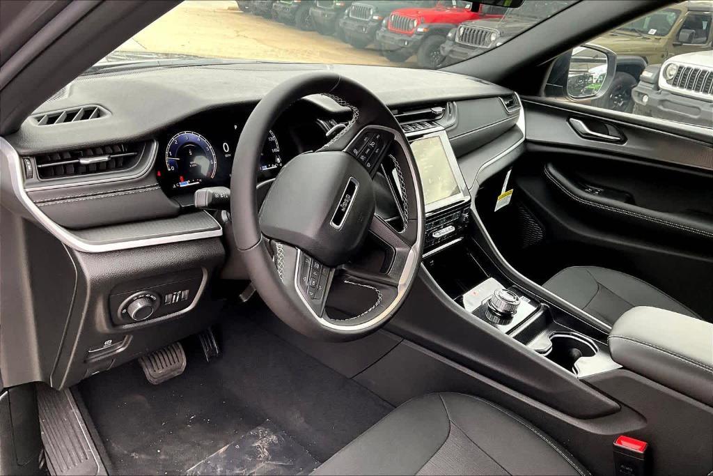 new 2025 Jeep Grand Cherokee car, priced at $36,868